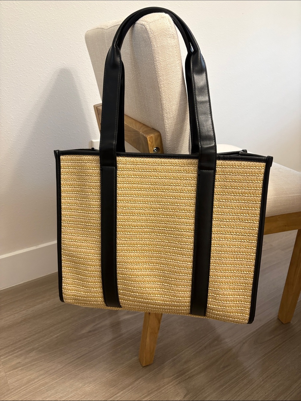Black Trim Straw Tote
